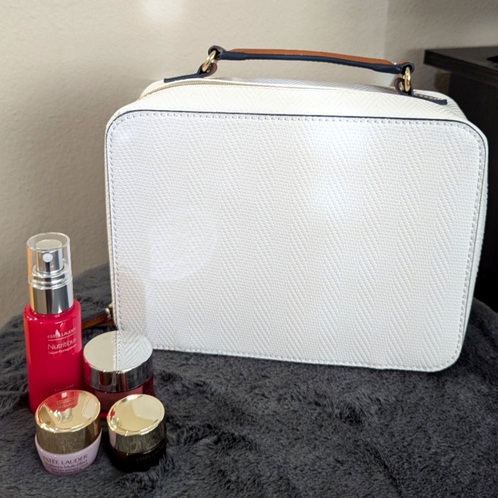 Estee Lauder White Faux Leather Travel Cosmetic Make-up Bag; good as new!